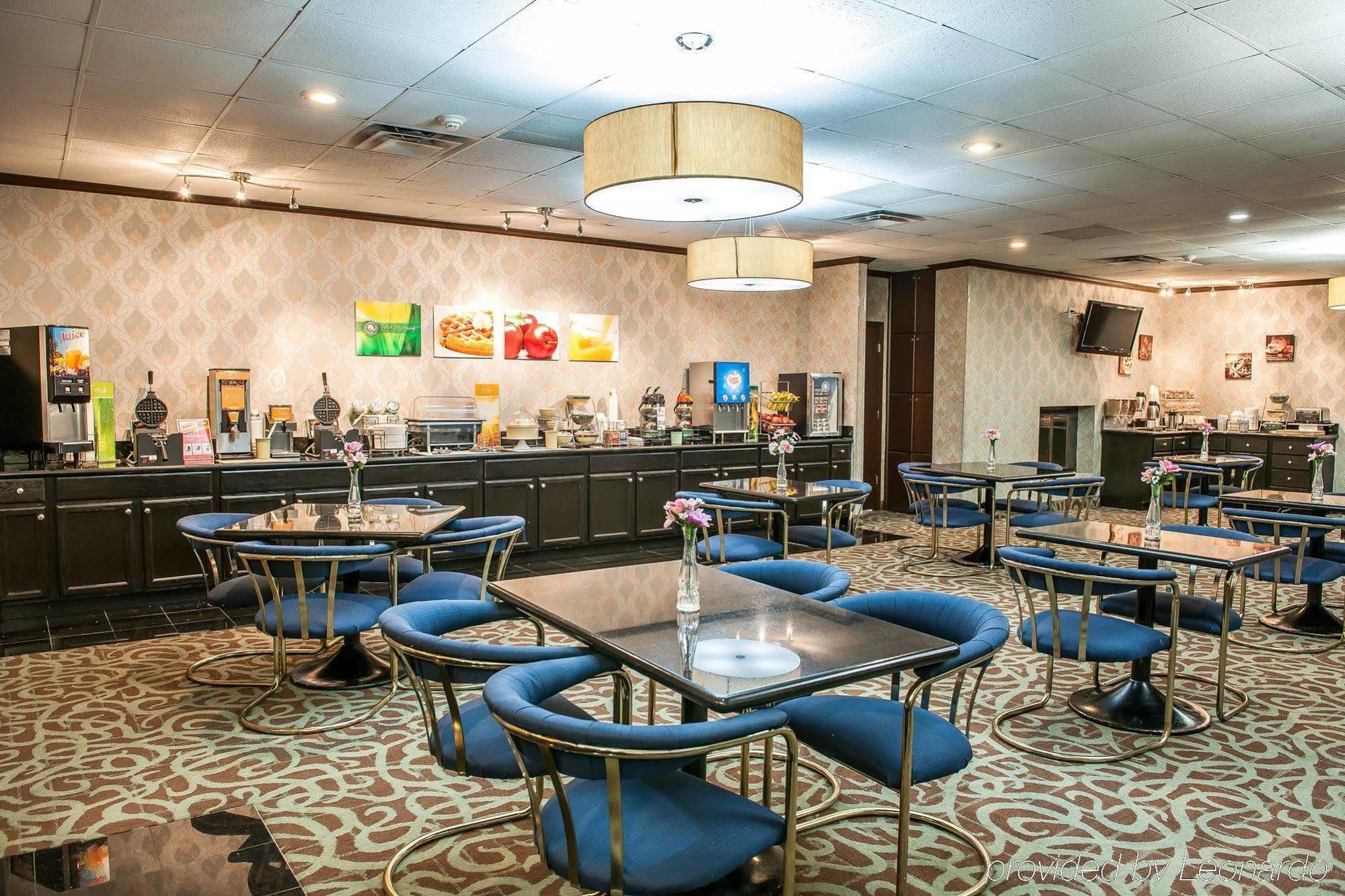 Quality Inn Terre Haute University Area Buitenkant foto
